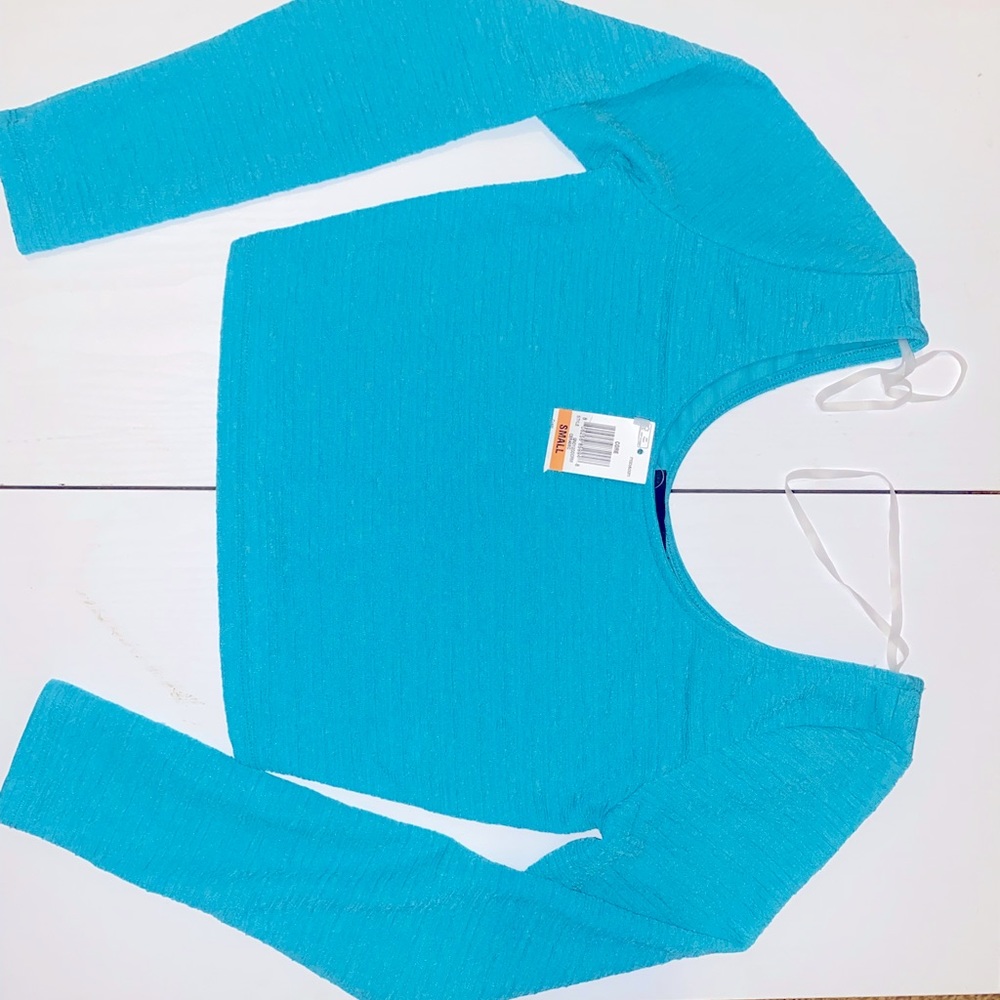 Blue long sleeve crop top